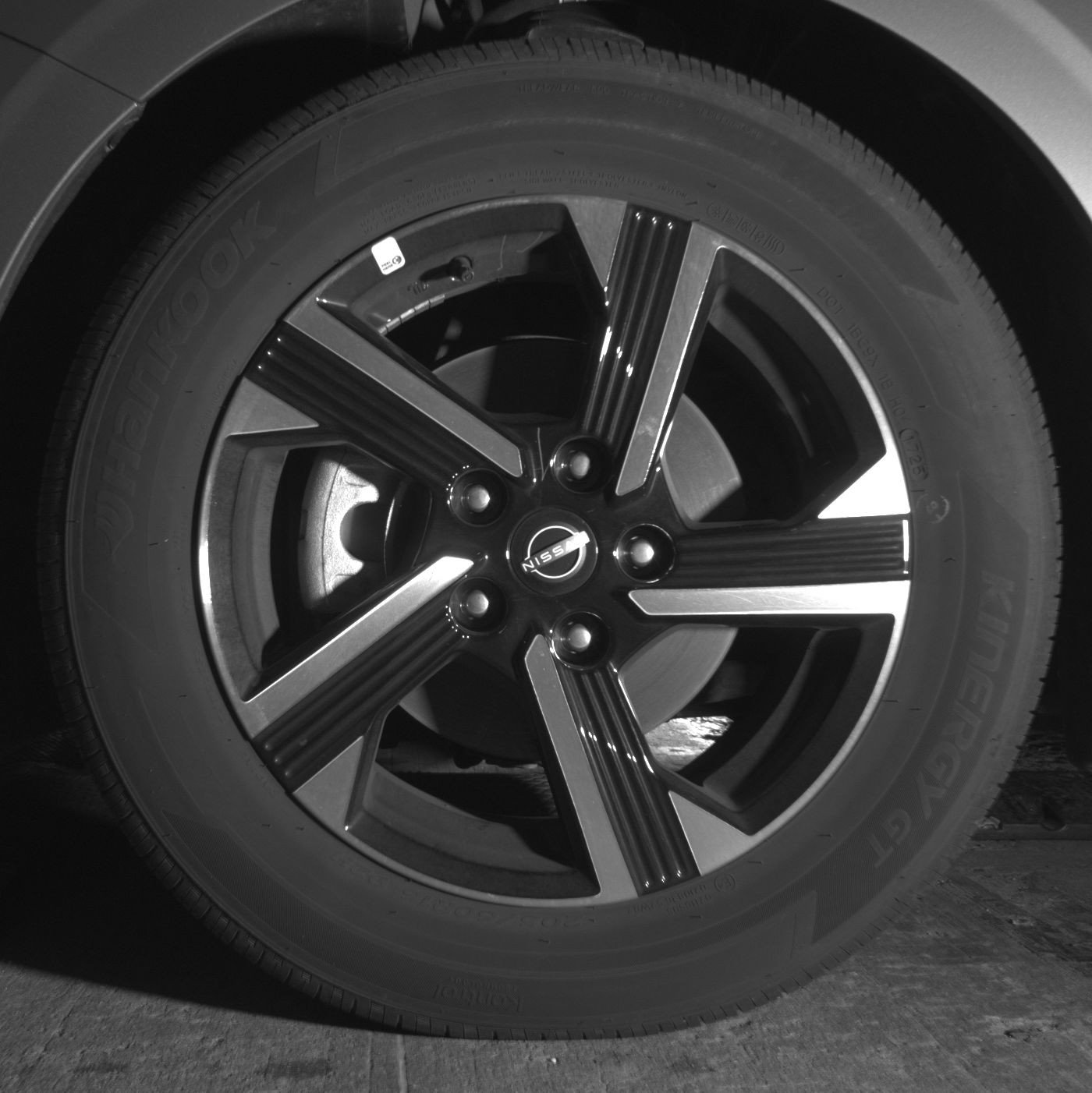 Used 2025 Nissan Sentra SV FWD image 12
