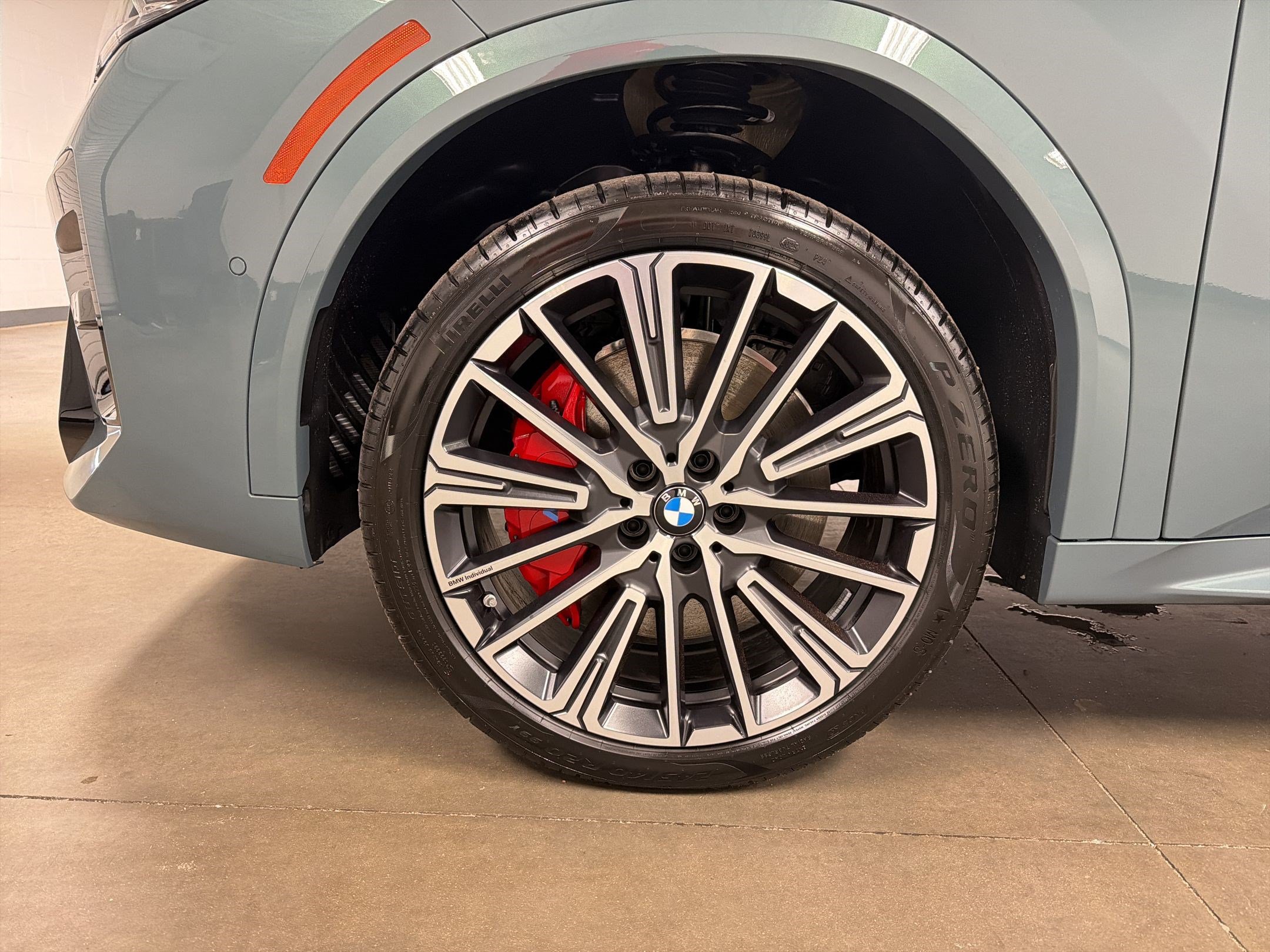 Used 2026 BMW X2 xDrive28i w/ M Sport Package AWD/4WD image 11