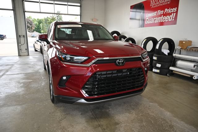 Certified 2026 Toyota Grand Highlander AWD Hybrid image 3