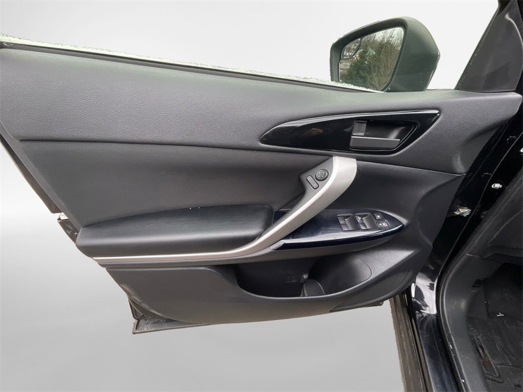 Used 2023 Mitsubishi Eclipse Cross LE image 14