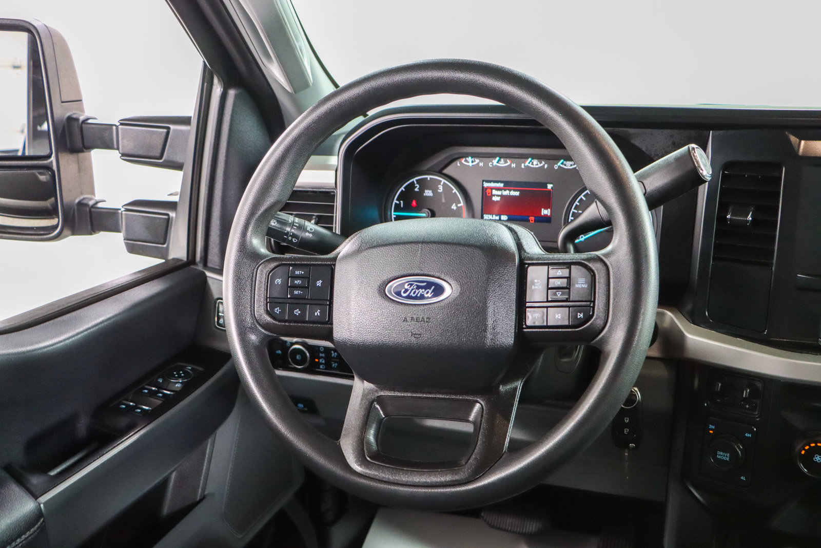 Used 2023 Ford F350 XLT AWD/4WD image 12