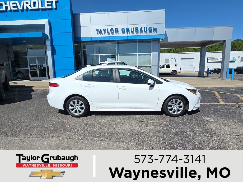 Used 2024 Toyota Corolla LE FWD image 1