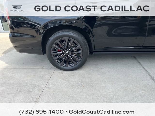 Certified 2024 Cadillac Escalade V w/ LPO, ONYX Package AWD/4WD image 6