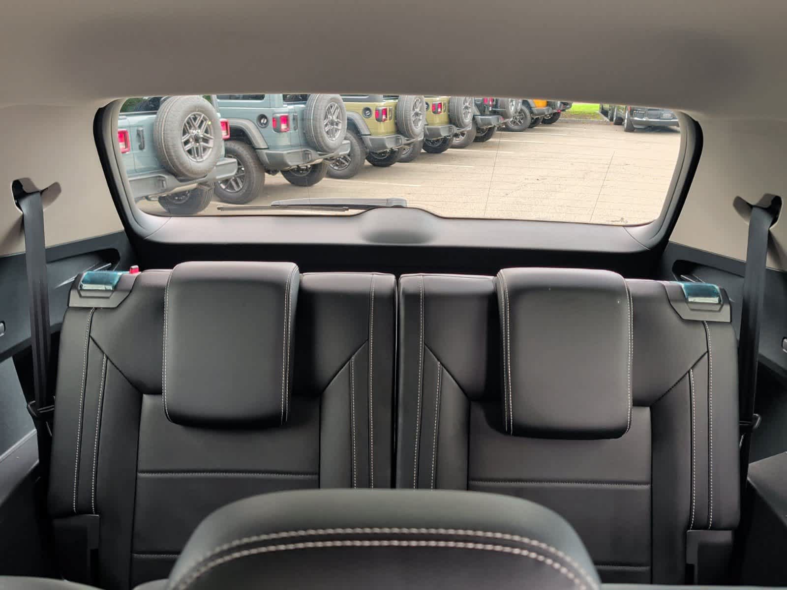 Used 2022 Volkswagen Atlas SEL AWD/4WD image 35