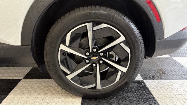 New 2026 Chevrolet Equinox EV LT AWD/4WD image 12