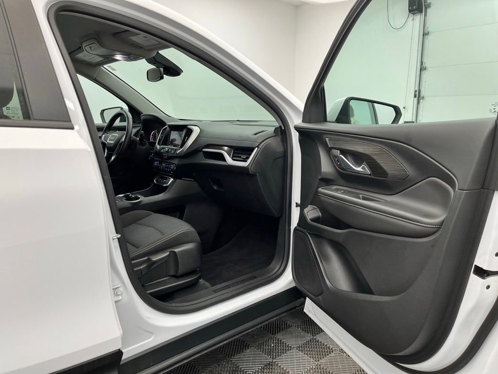 Used 2022 GMC Terrain SLE w/ Driver Convenience Package AWD/4WD image 31