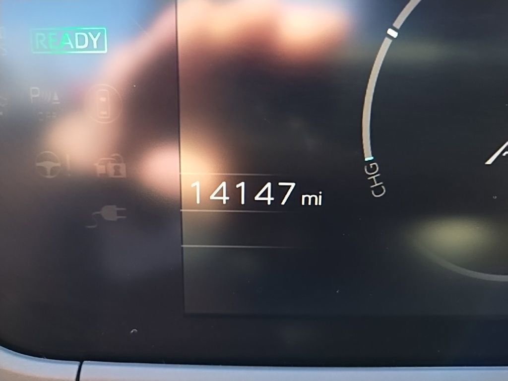 Used 2023 Subaru Solterra Touring image 28