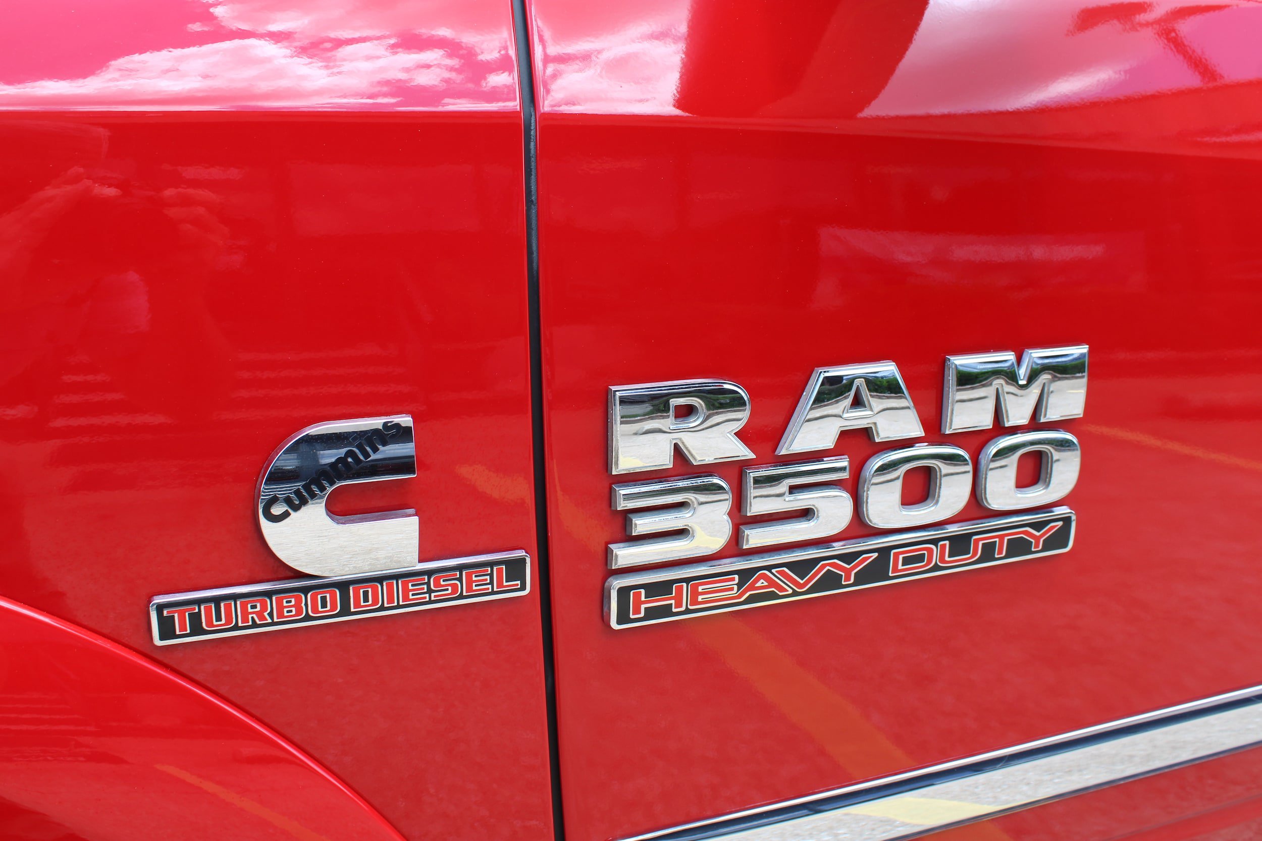 Used 2014 RAM 3500 Laramie w/ Convenience Group RWD image 11
