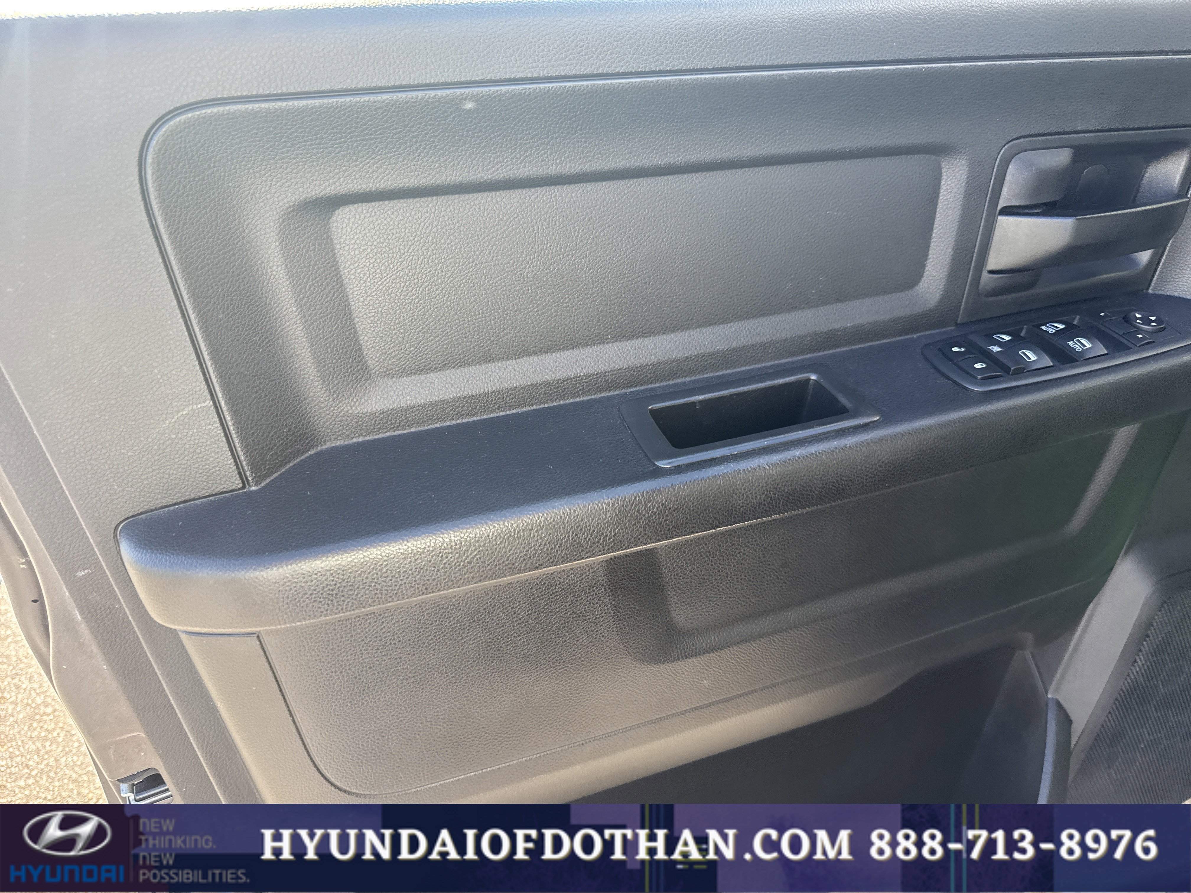 Used 2018 RAM 1500 Express w/ Express Value Package image 7