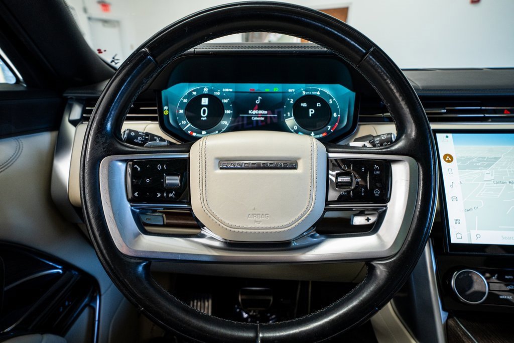 Used 2023 Land Rover Range Rover Long Wheelbase SE image 39
