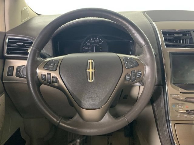 Used 2013 Lincoln MKX FWD image 24