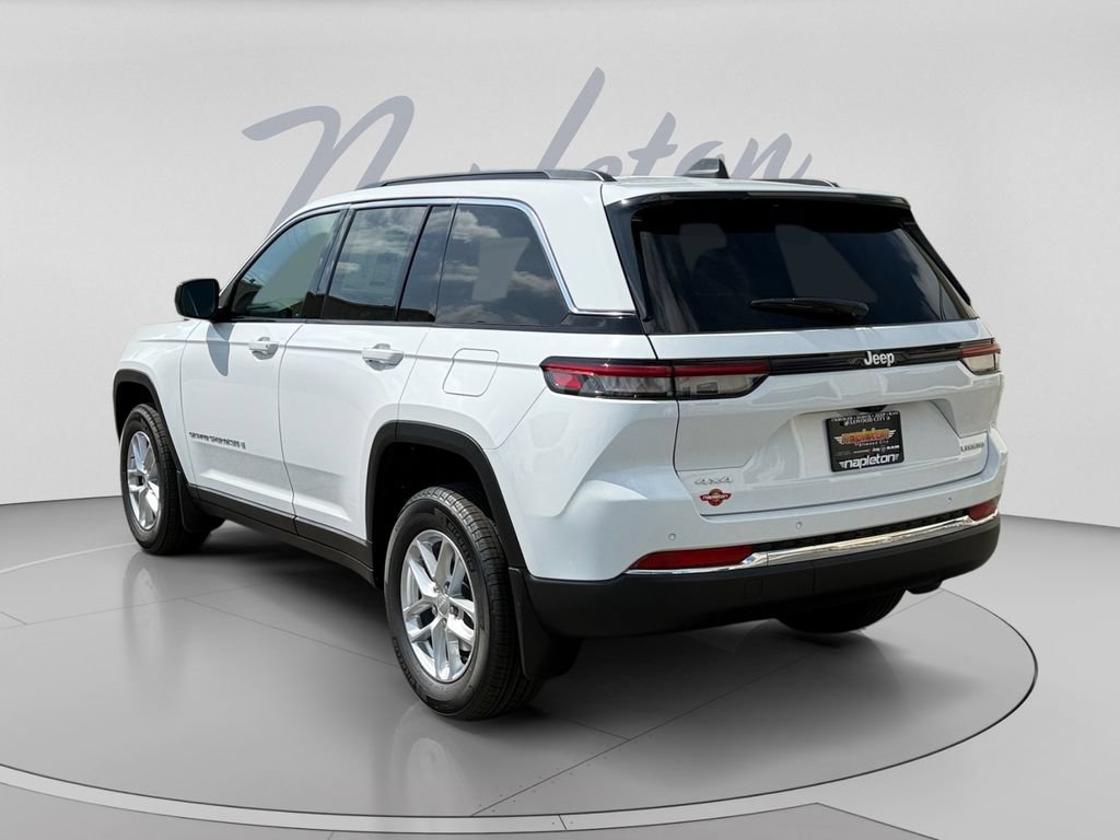 New 2026 Jeep Grand Cherokee Laredo AWD/4WD image 4