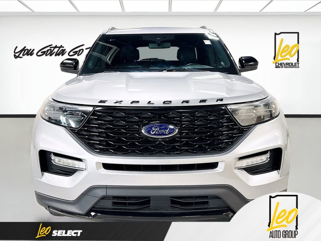 Used 2023 Ford Explorer ST-Line w/ Class IV Trailer Tow Package image 2