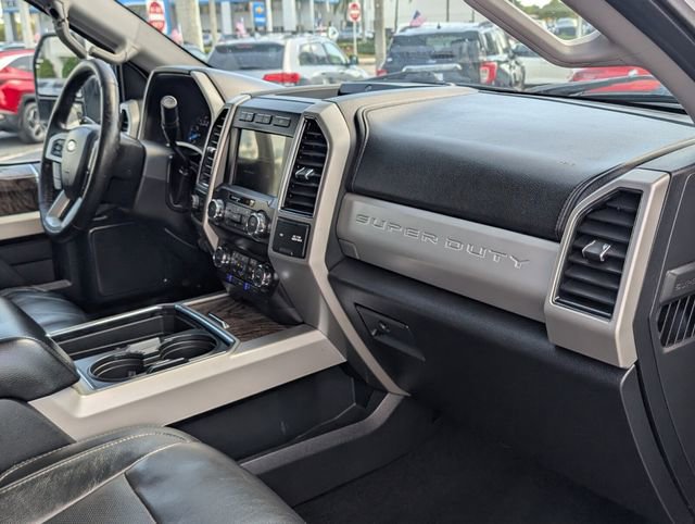 Used 2019 Ford F250 Lariat w/ Lariat Ultimate Package AWD/4WD image 15