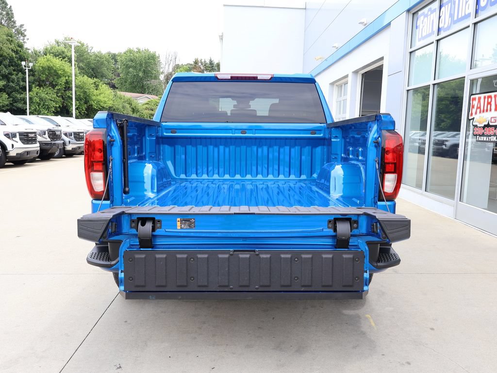 Certified 2022 GMC Sierra 1500 Elevation w/ LPO, Elevation Black Package AWD/4WD image 34