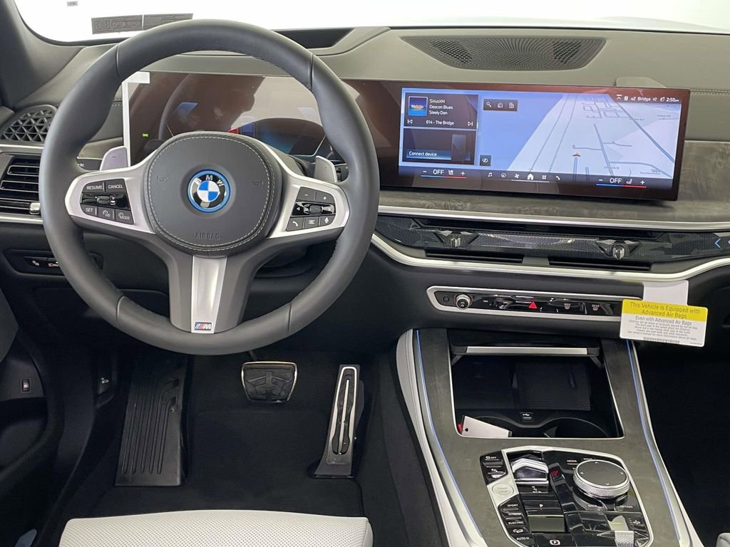 New 2026 BMW X5 xDrive50e w/ M Sport Package AWD/4WD image 21