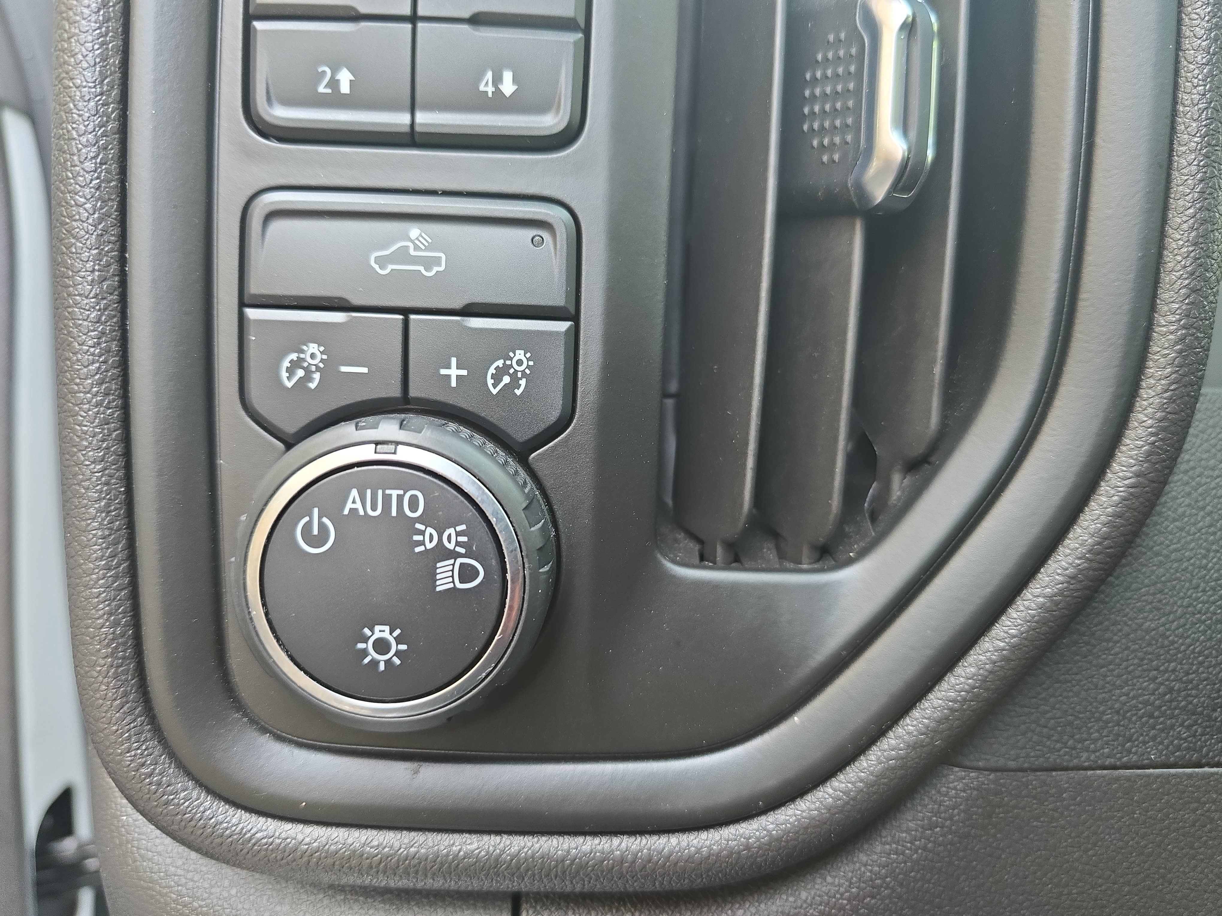 Used 2022 Chevrolet Silverado 1500 Custom Trail Boss w/ Safety Confidence Package AWD/4WD image 24