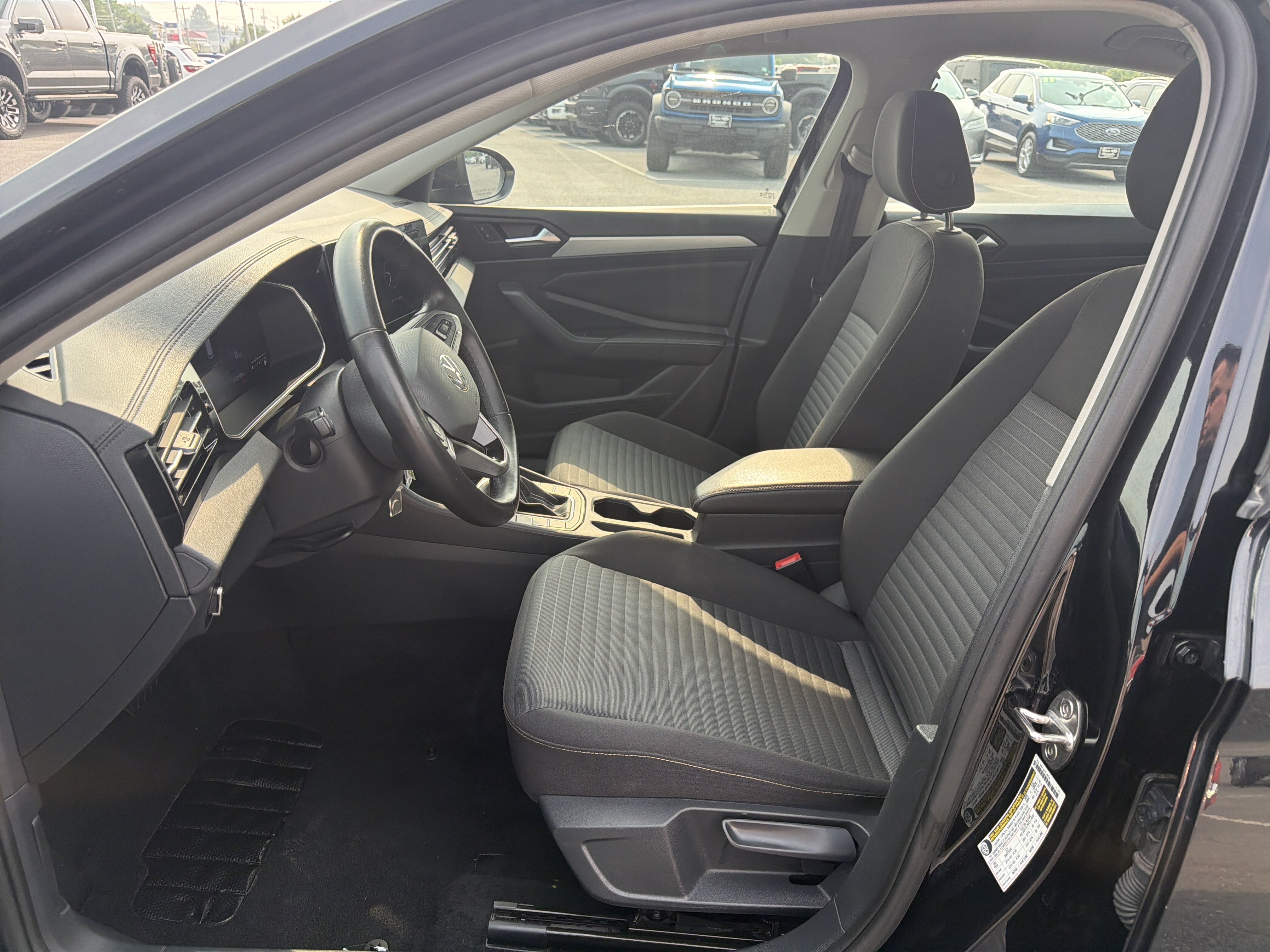 Used 2025 Volkswagen Jetta S FWD image 12