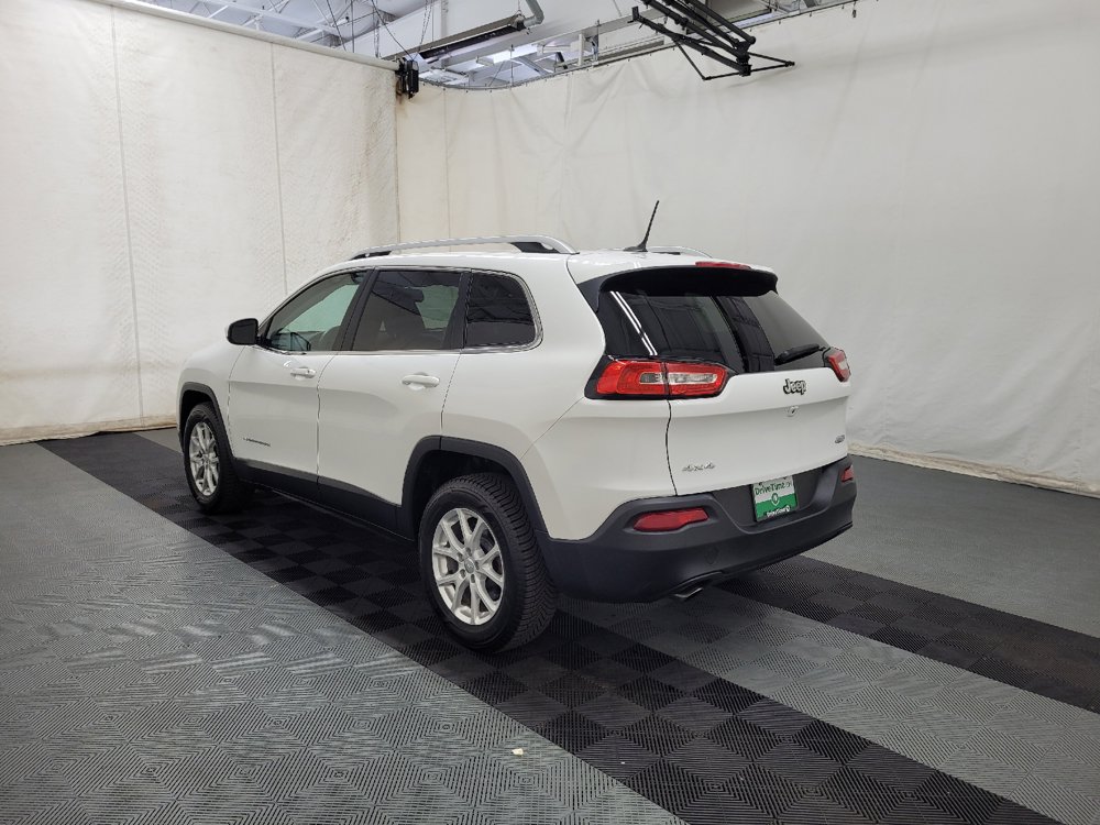 Used 2015 Jeep Cherokee Latitude w/ Cold Weather Group AWD/4WD image 5