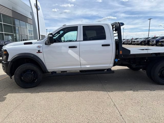 Used 2025 RAM 5500 Tradesman AWD/4WD image 2