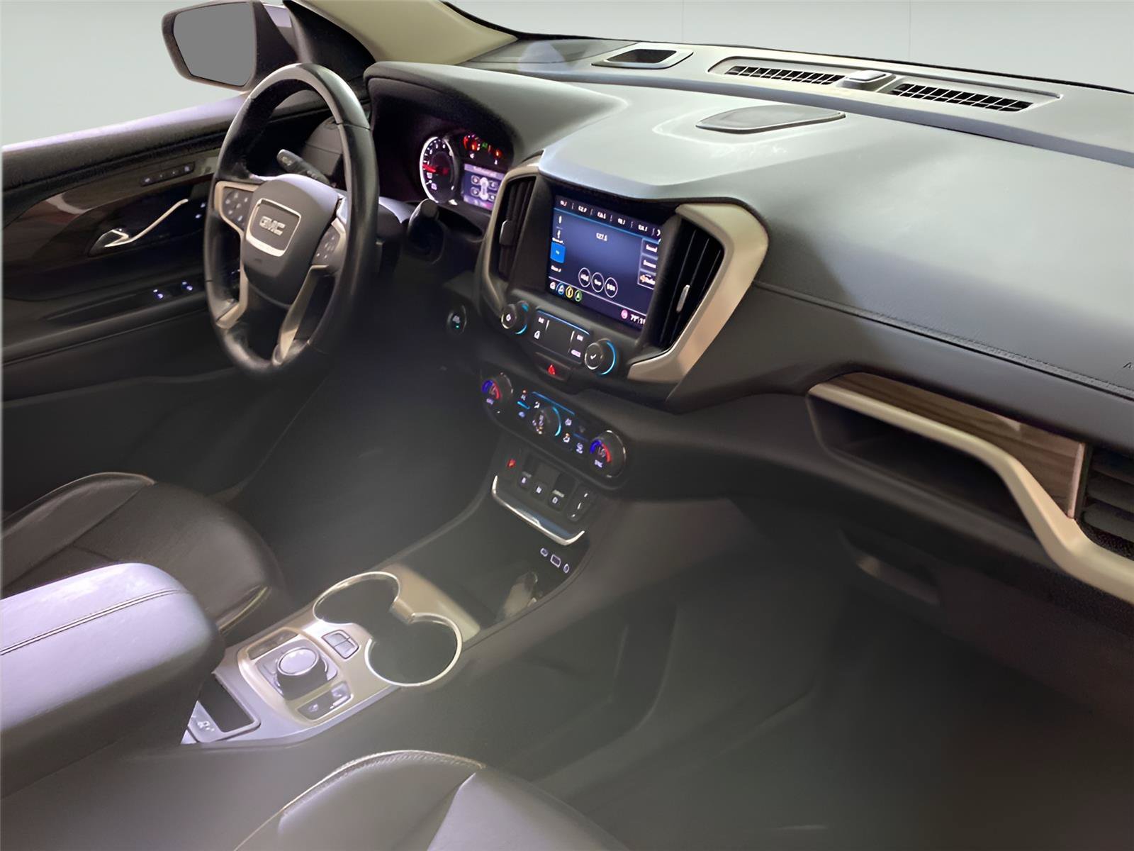Certified 2020 GMC Terrain Denali w/ Denali Premium Package AWD/4WD image 41