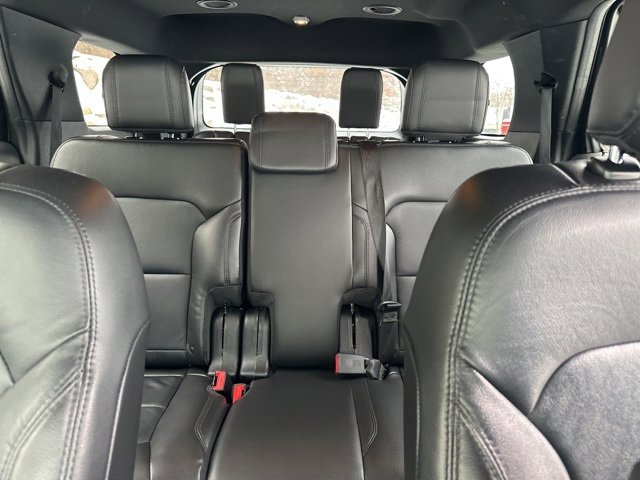 Used 2018 Ford Explorer XLT w/ Equipment Group 202A image 22