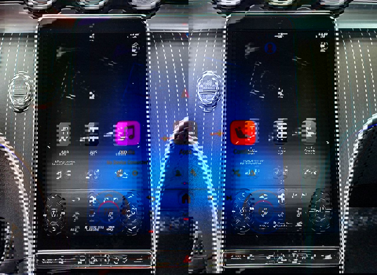 New 2025 Mercedes-Benz C 300 4MATIC Sedan image 16