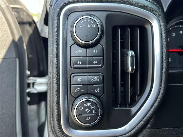 Used 2020 Chevrolet Silverado 2500 LTZ w/ Z71 Off-Road Package image 41