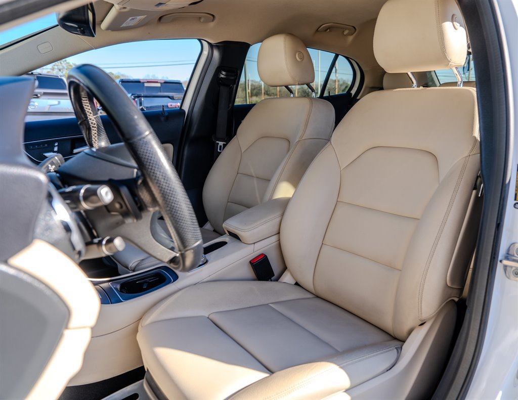 Used 2019 Mercedes-Benz GLA 250 w/ Convenience Package image 26