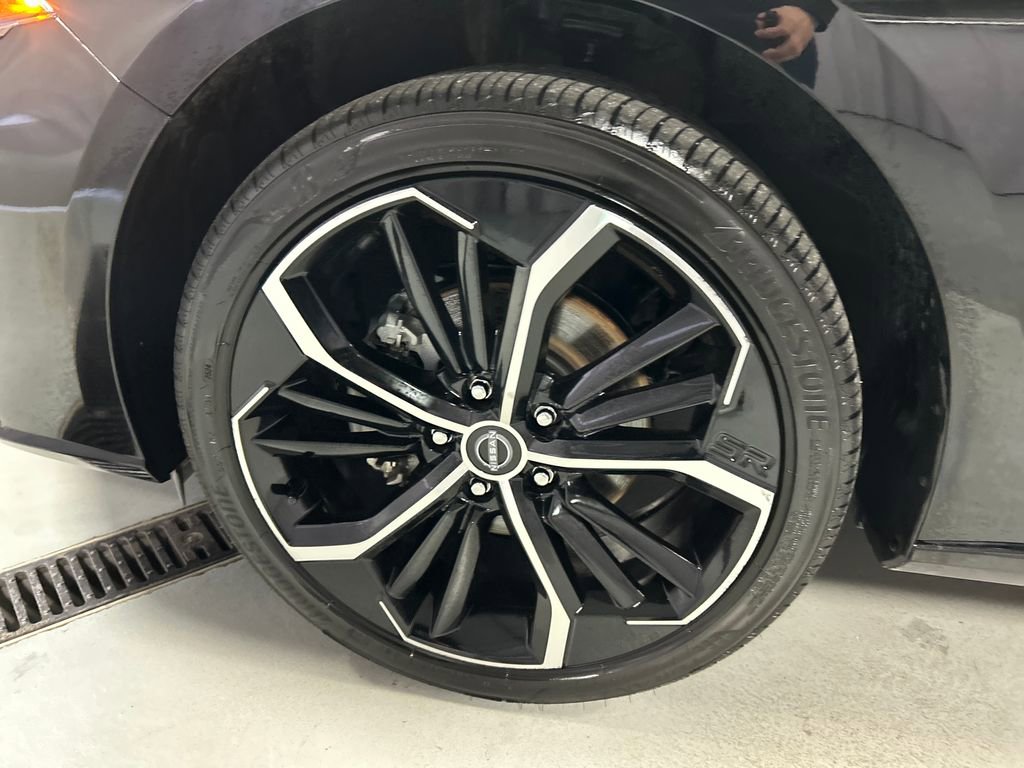 Used 2025 Nissan Altima 2.5 SR image 9