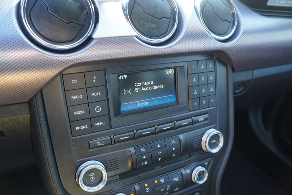 Used 2017 Ford Mustang EcoBoost image 21