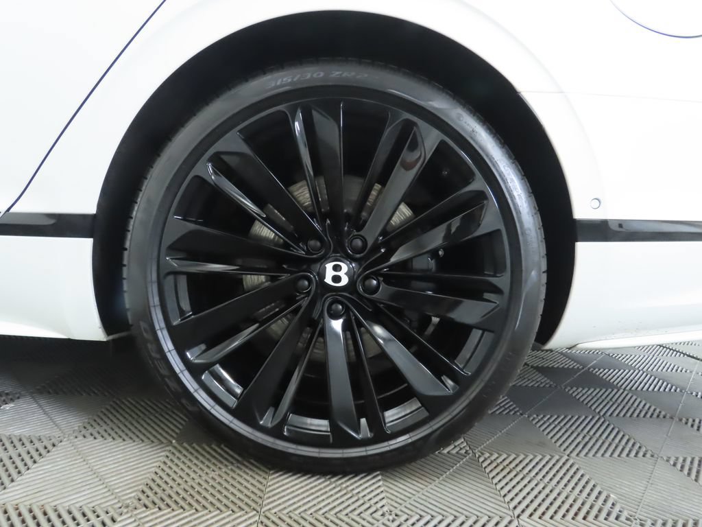 Certified 2025 Bentley Flying Spur Plug-In Hybrid AWD/4WD image 32