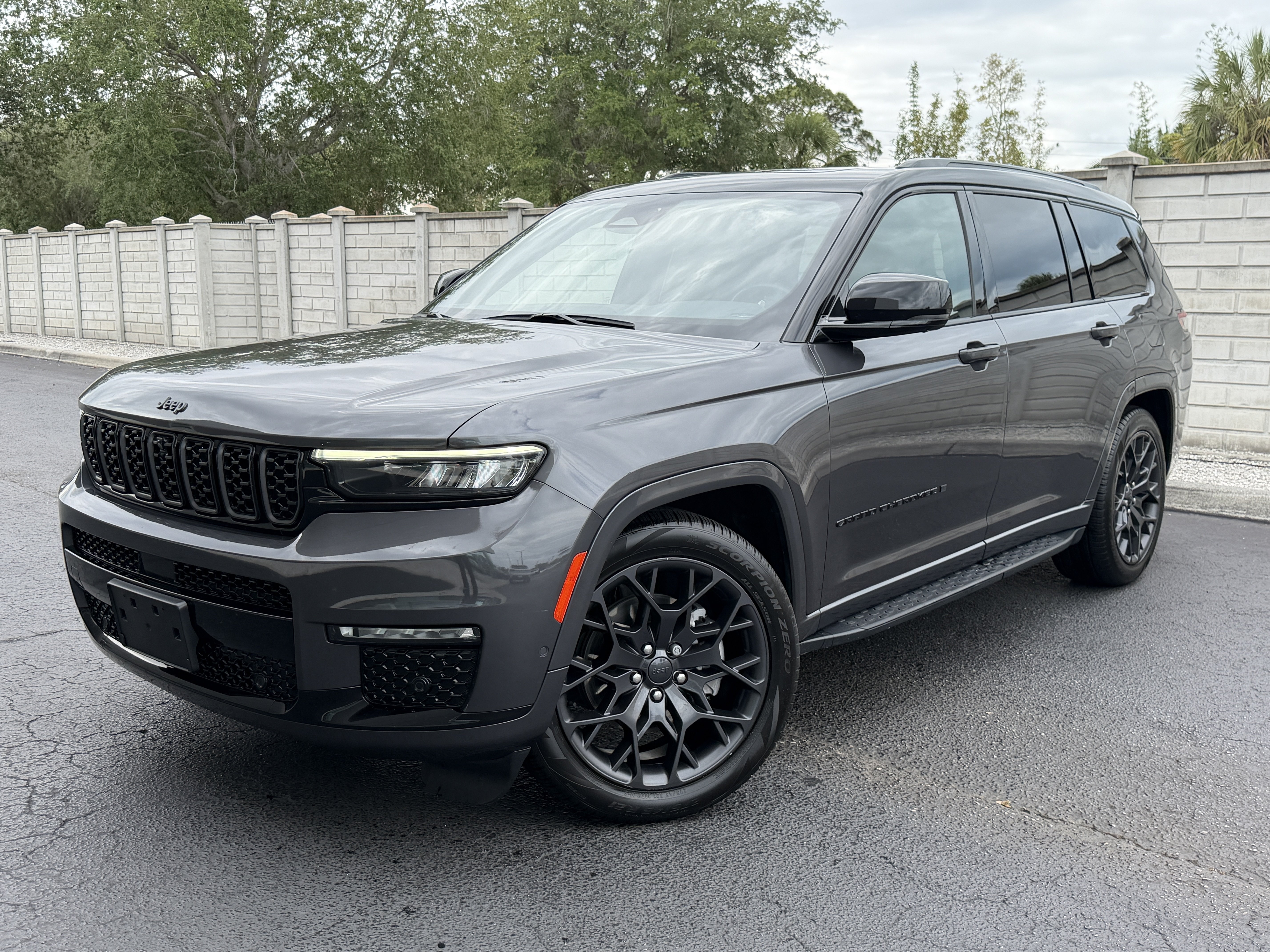Used 2023 Jeep Grand Cherokee L Summit AWD/4WD video 1