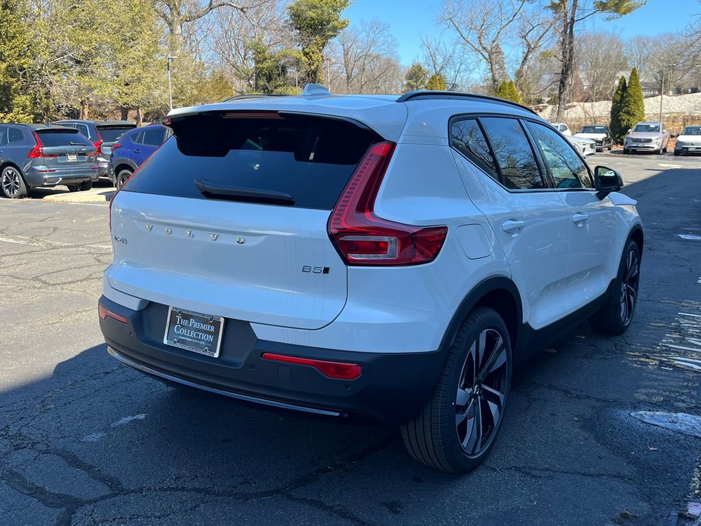 New 2026 Volvo XC40 B5 Ultra AWD/4WD image 2