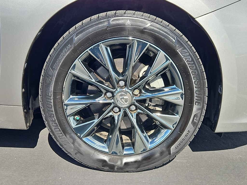 Used 2015 Lexus ES 300h w/ Navigation System Package FWD image 30