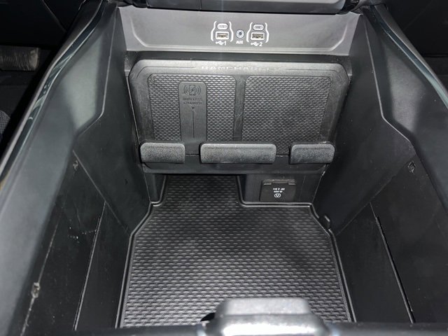 Used 2025 RAM 1500 Laramie image 30