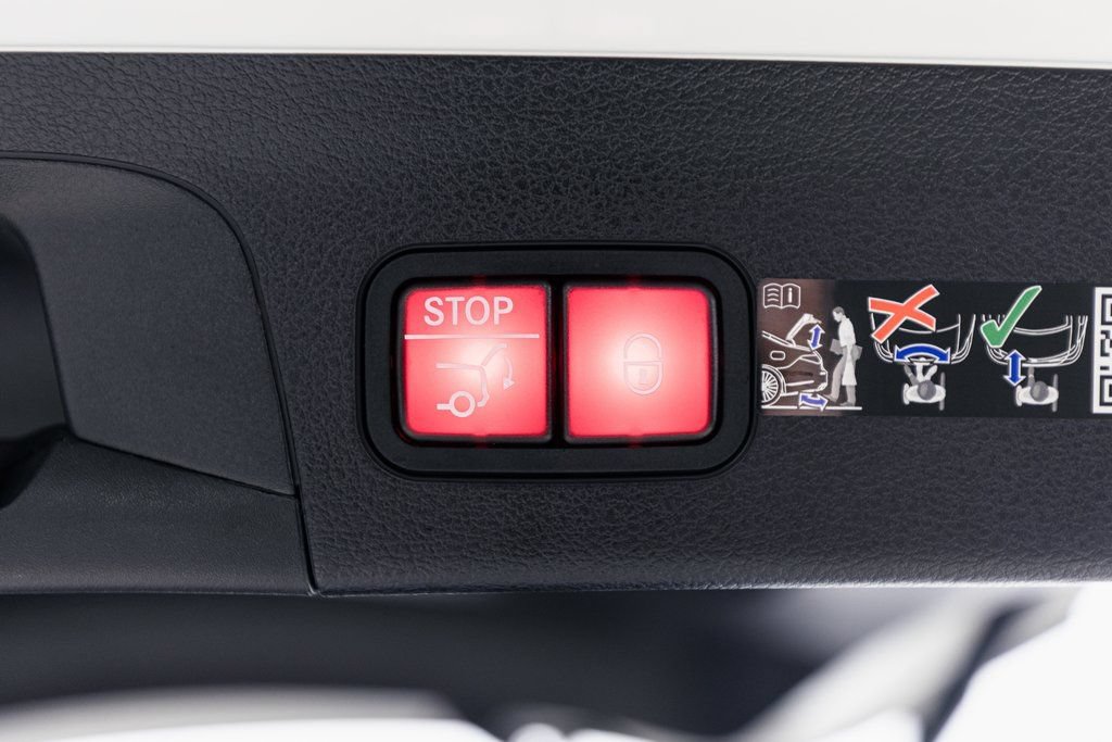 Used 2026 Mercedes-Benz GLS 450 4MATIC image 37