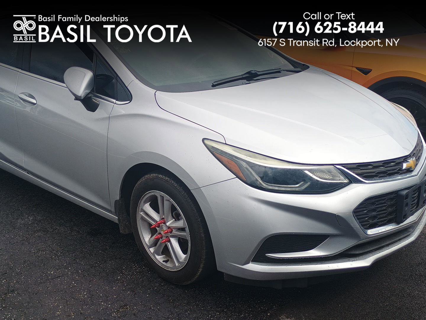 Used 2017 Chevrolet Cruze LT image 1