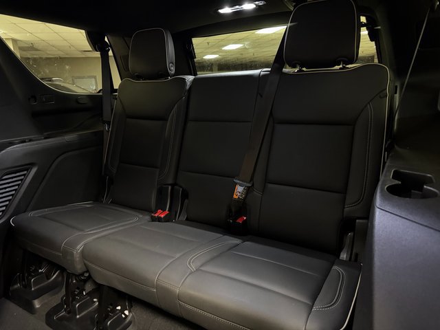 Used 2025 Chevrolet Tahoe Premier RWD image 23