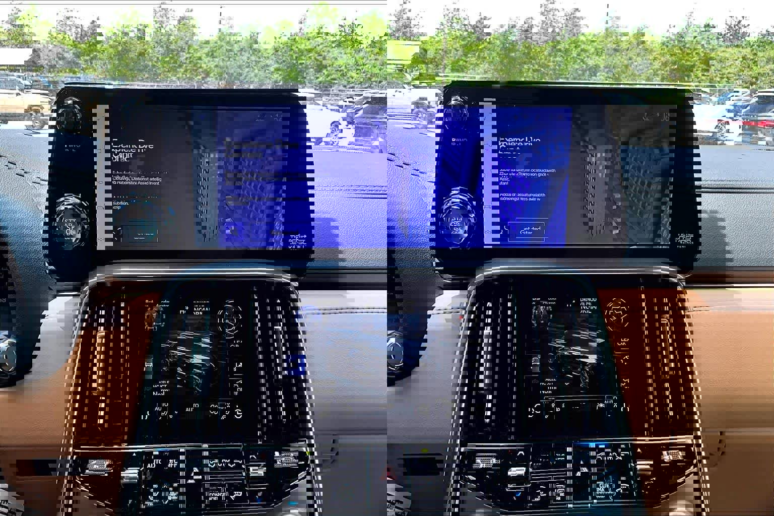 New 2026 Lexus LX 600 4WD w/ Luxury Package image 18