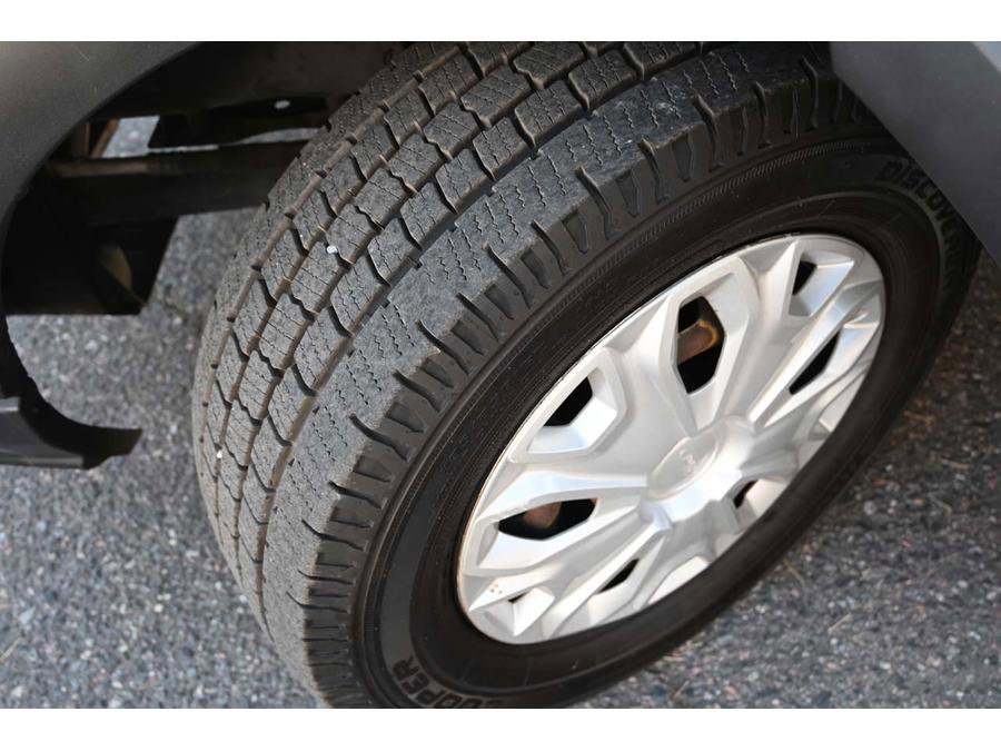 Used 2019 Ford Transit 150 130 Medium Roof image 11