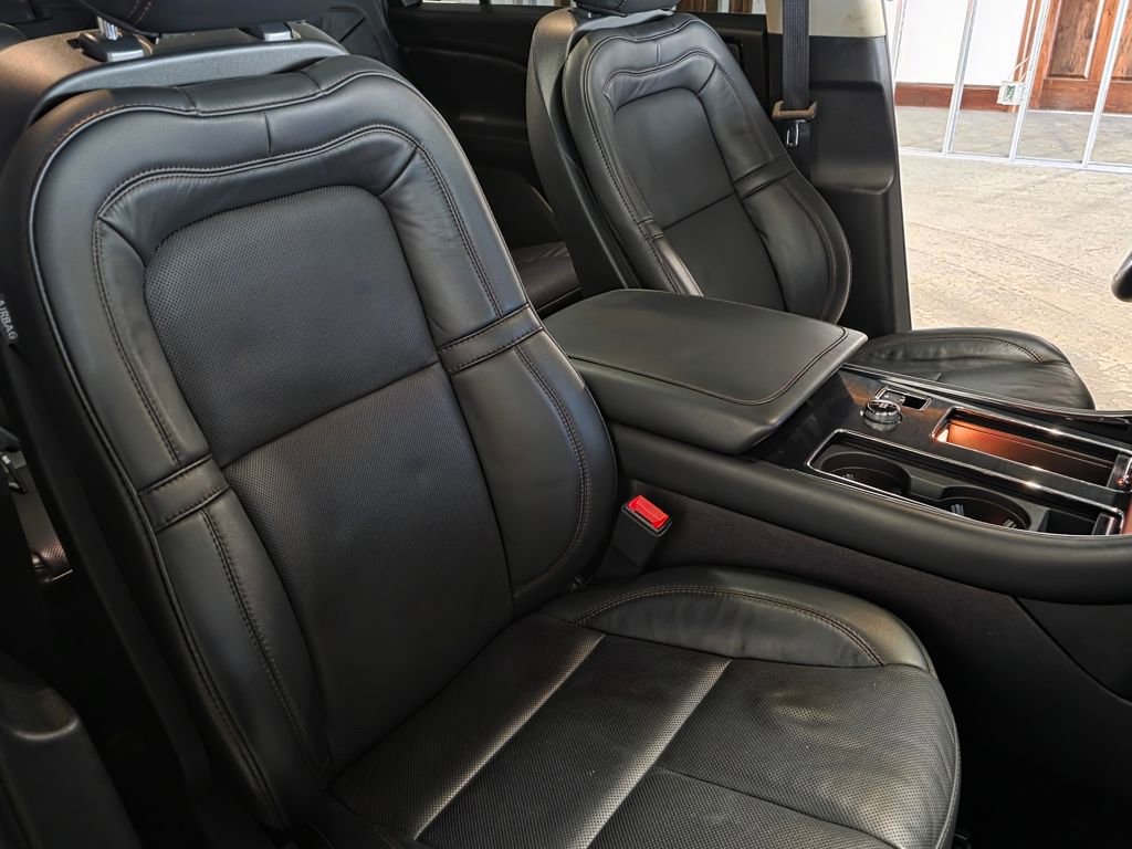 Used 2024 Lincoln Aviator Reserve image 21