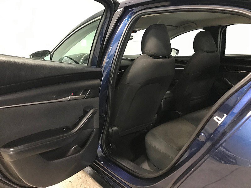 Used 2021 MAZDA MAZDA3 s image 15