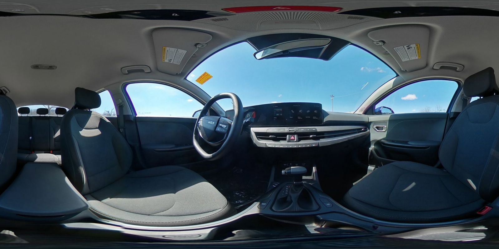 Used 2025 Kia K4 LXS image 37