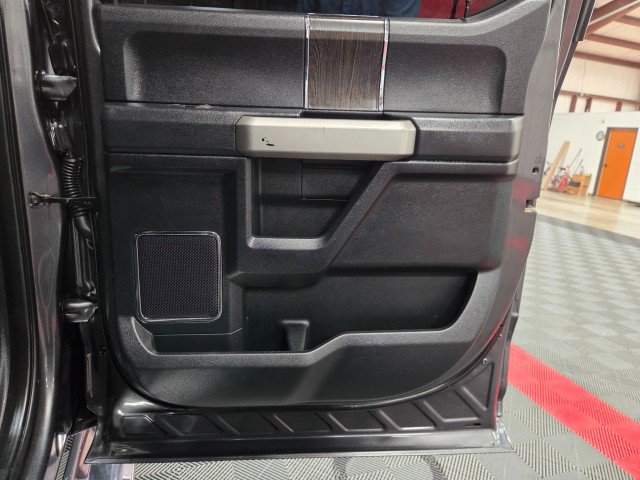 Used 2020 Ford F250 Lariat w/ Chrome Package AWD/4WD image 48