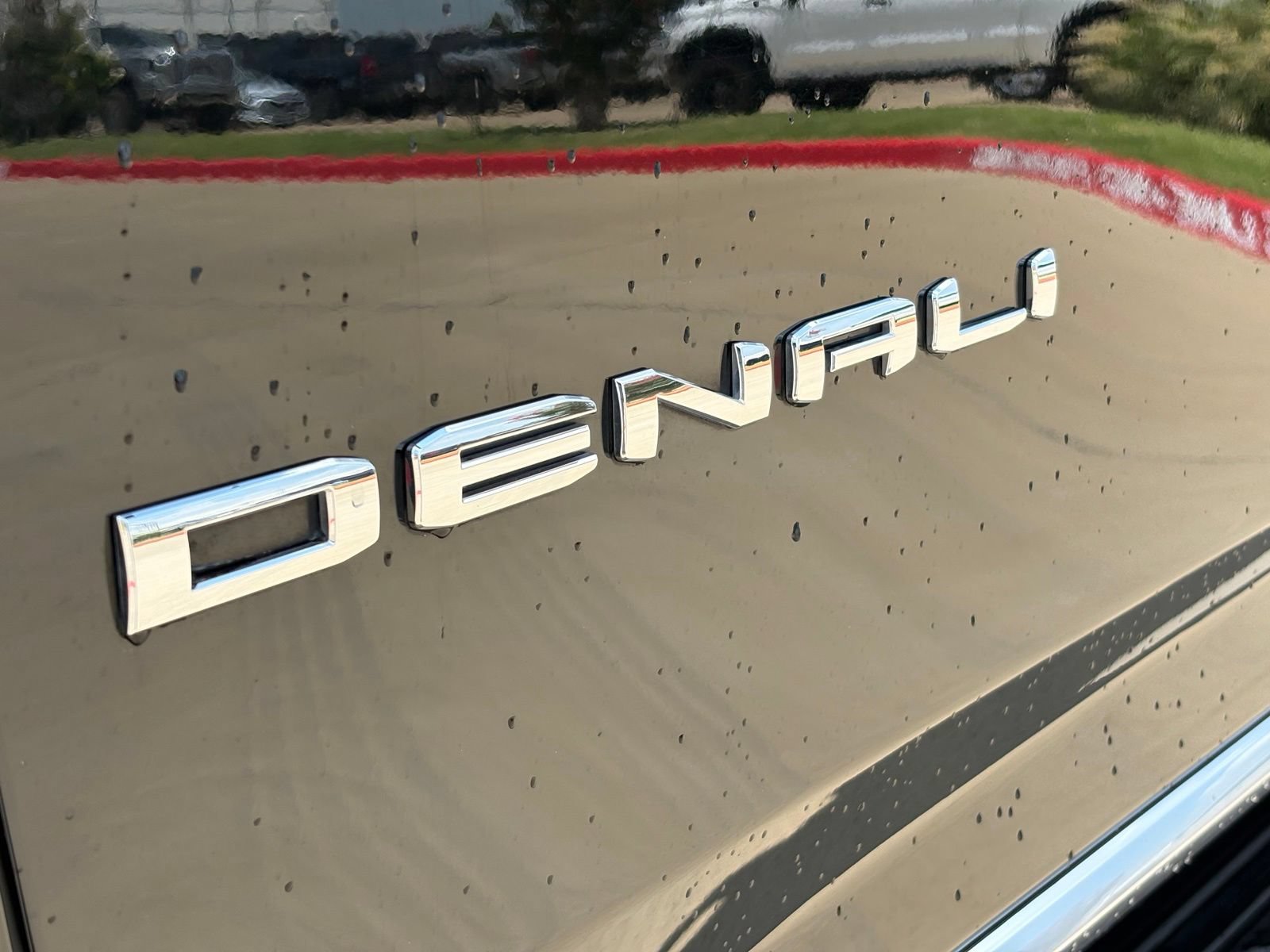 Certified 2025 GMC Yukon XL Denali AWD/4WD image 11