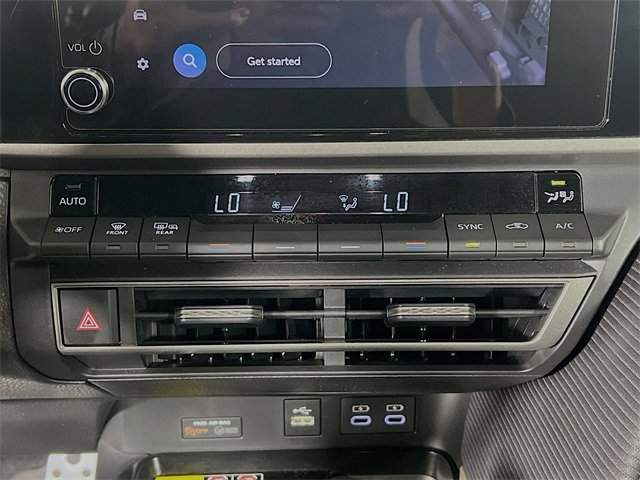 Used 2025 Toyota Camry SE image 22