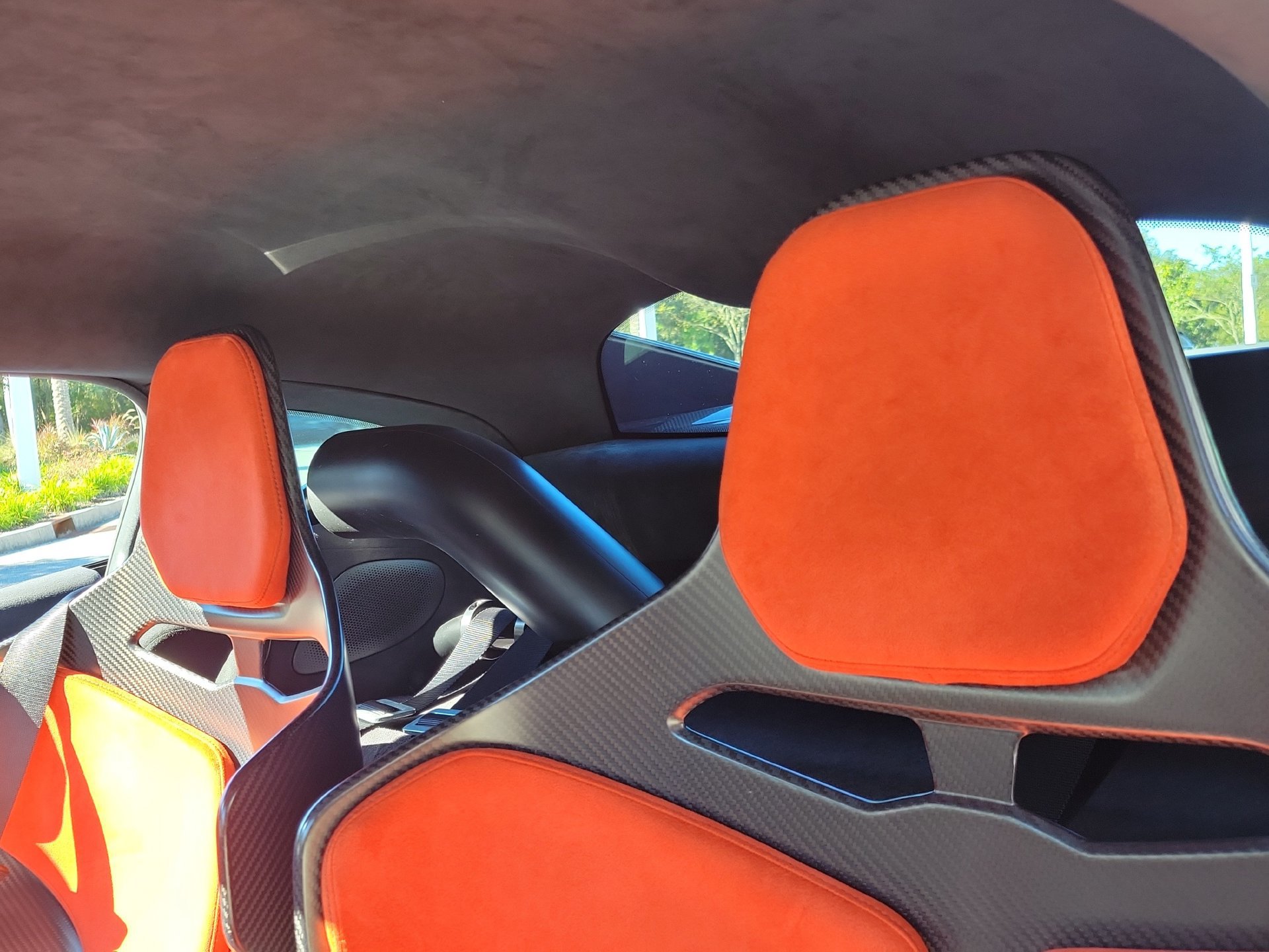 Used 2019 McLaren 600LT RWD image 16