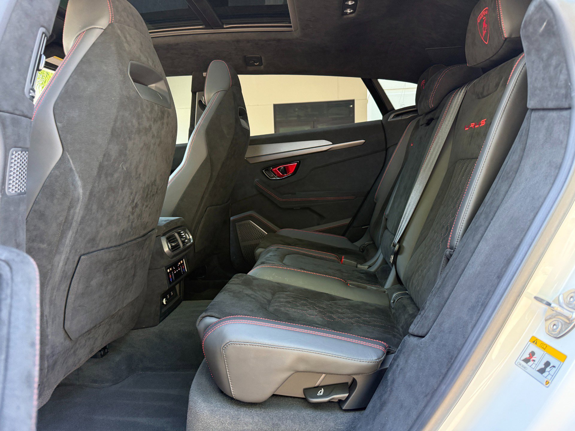 Used 2023 Lamborghini Urus Performante image 32