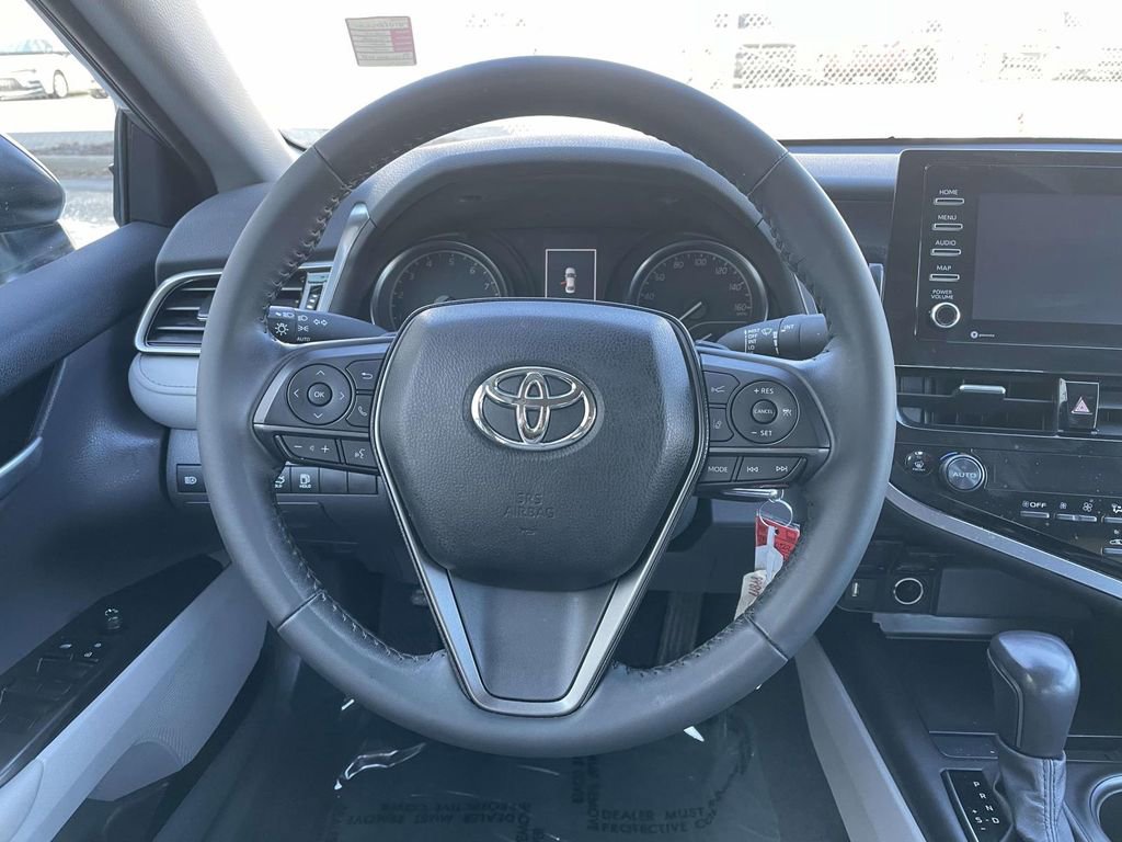 Used 2024 Toyota Camry SE image 26